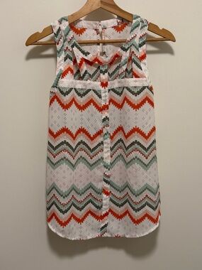 Sleeveless chiffon blouse top size S chevron print y2k